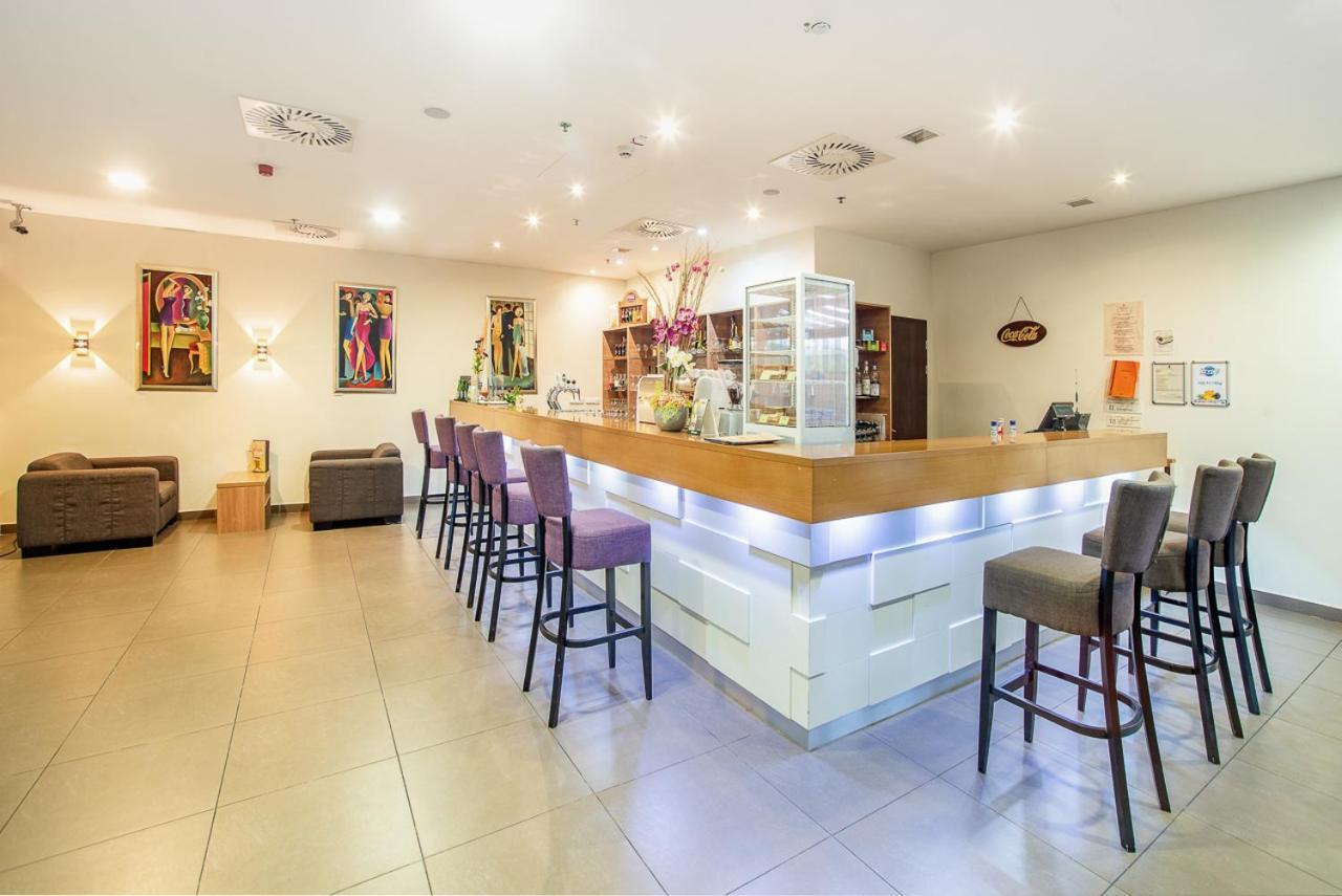 Hunguest Hotel 귤러 외부 사진