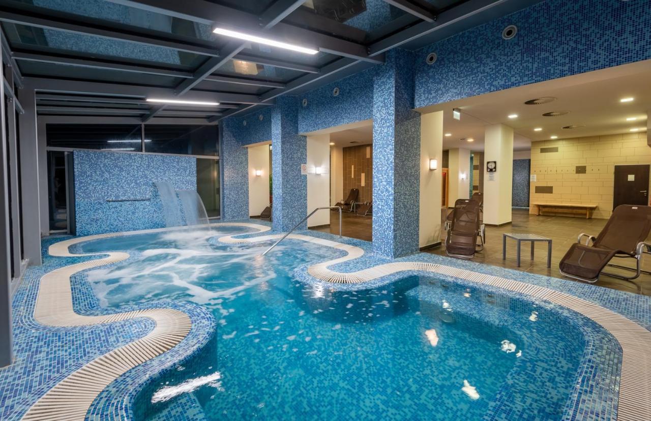 Hunguest Hotel 귤러 외부 사진