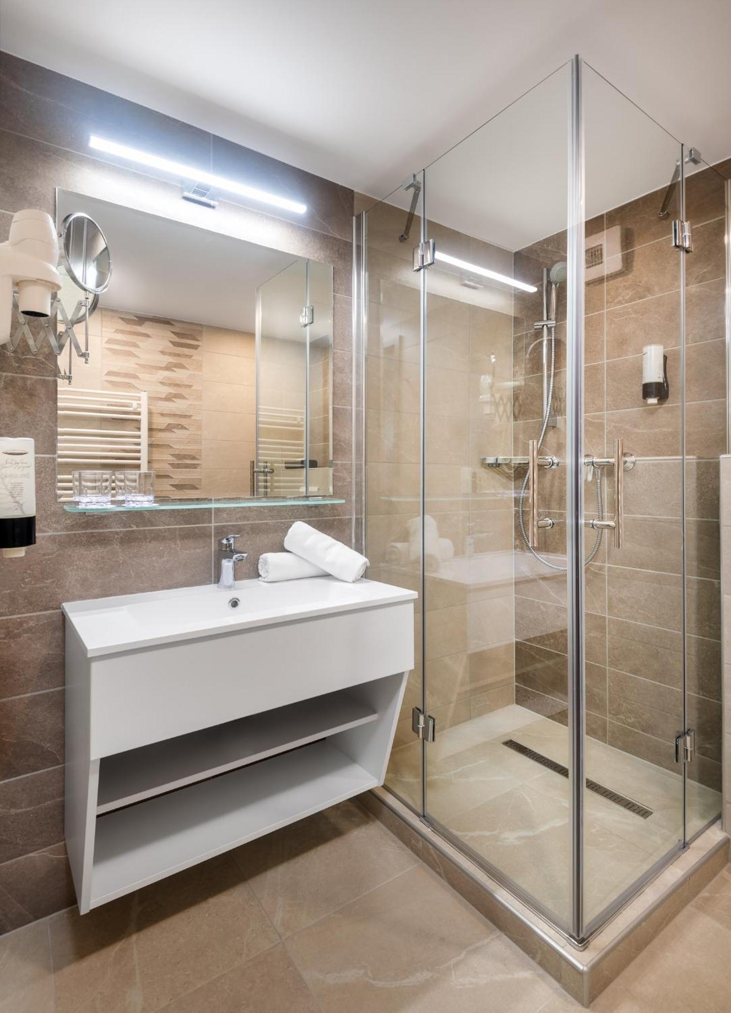 Hunguest Hotel 귤러 외부 사진