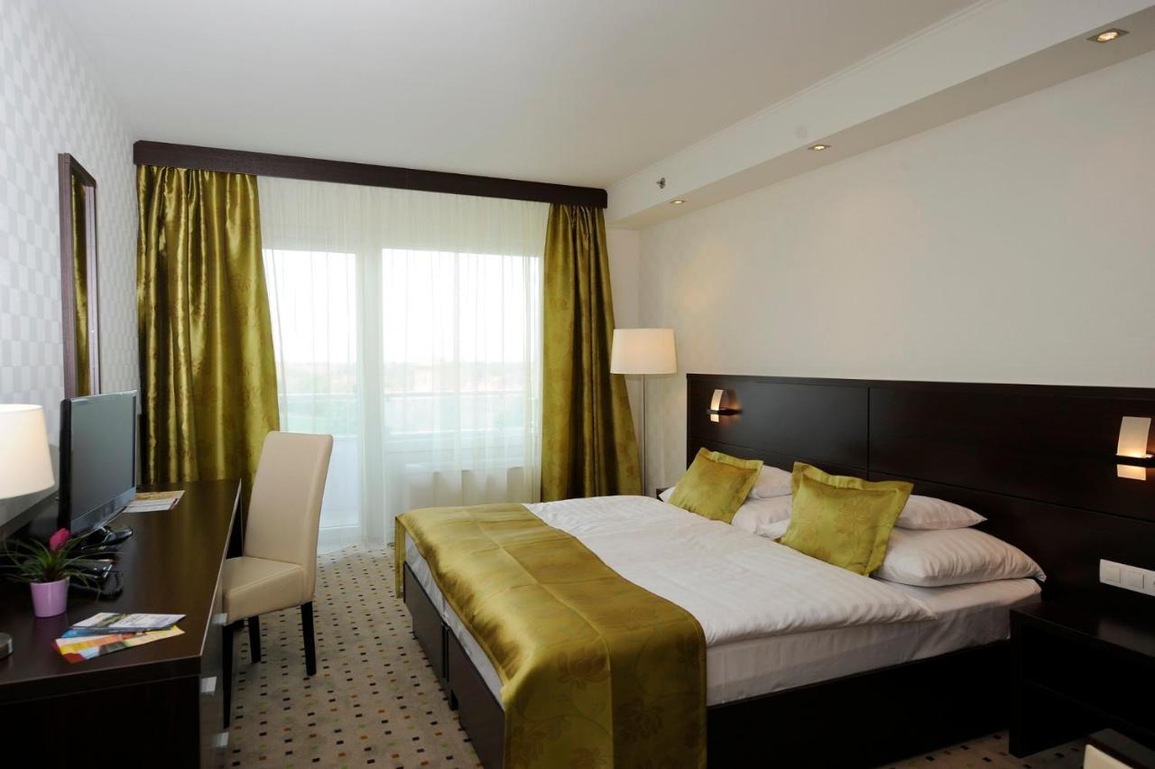 Hunguest Hotel 귤러 외부 사진